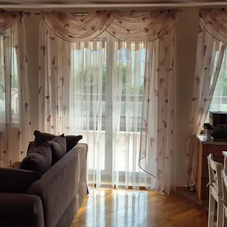 Апартаменты With Terrace And Garage *
