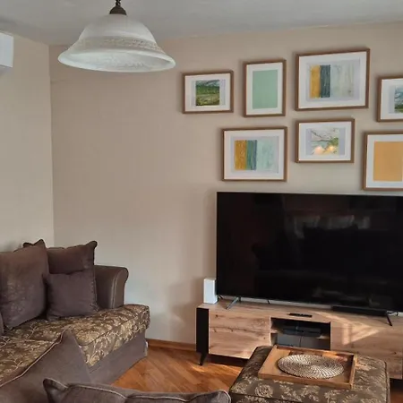 With Terrace And Garage Krakau