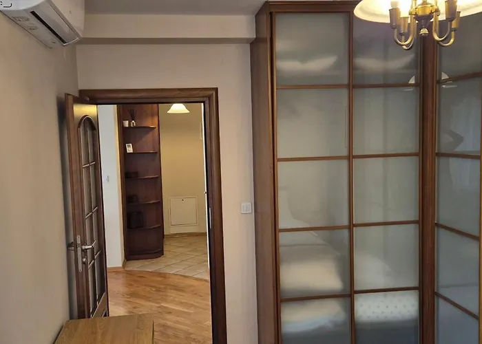 דירה With Terrace And Garage