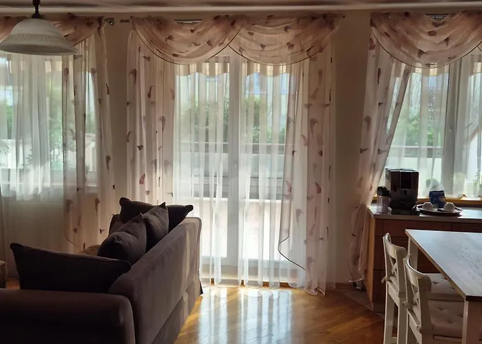 דירה With Terrace And Garage *