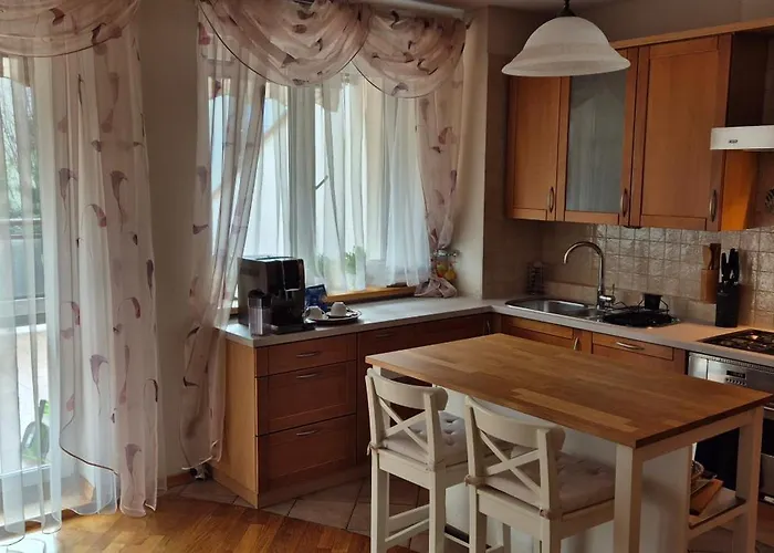 With Terrace And Garage דירה